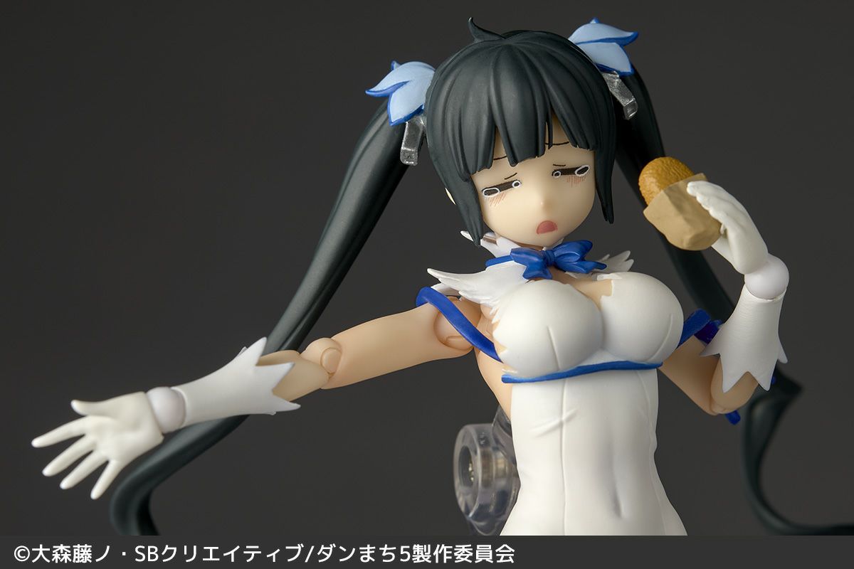 SPECIAL ORDER Kaiyodo - Revoltech - It Wrong to Try to Pick Up Girls in a Dungeon? - Hestia [EXCLUSIVE]
