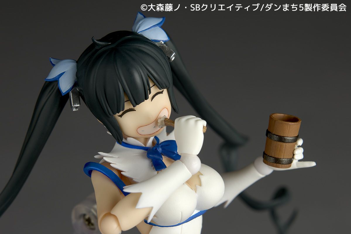 SPECIAL ORDER Kaiyodo - Revoltech - It Wrong to Try to Pick Up Girls in a Dungeon? - Hestia [EXCLUSIVE]