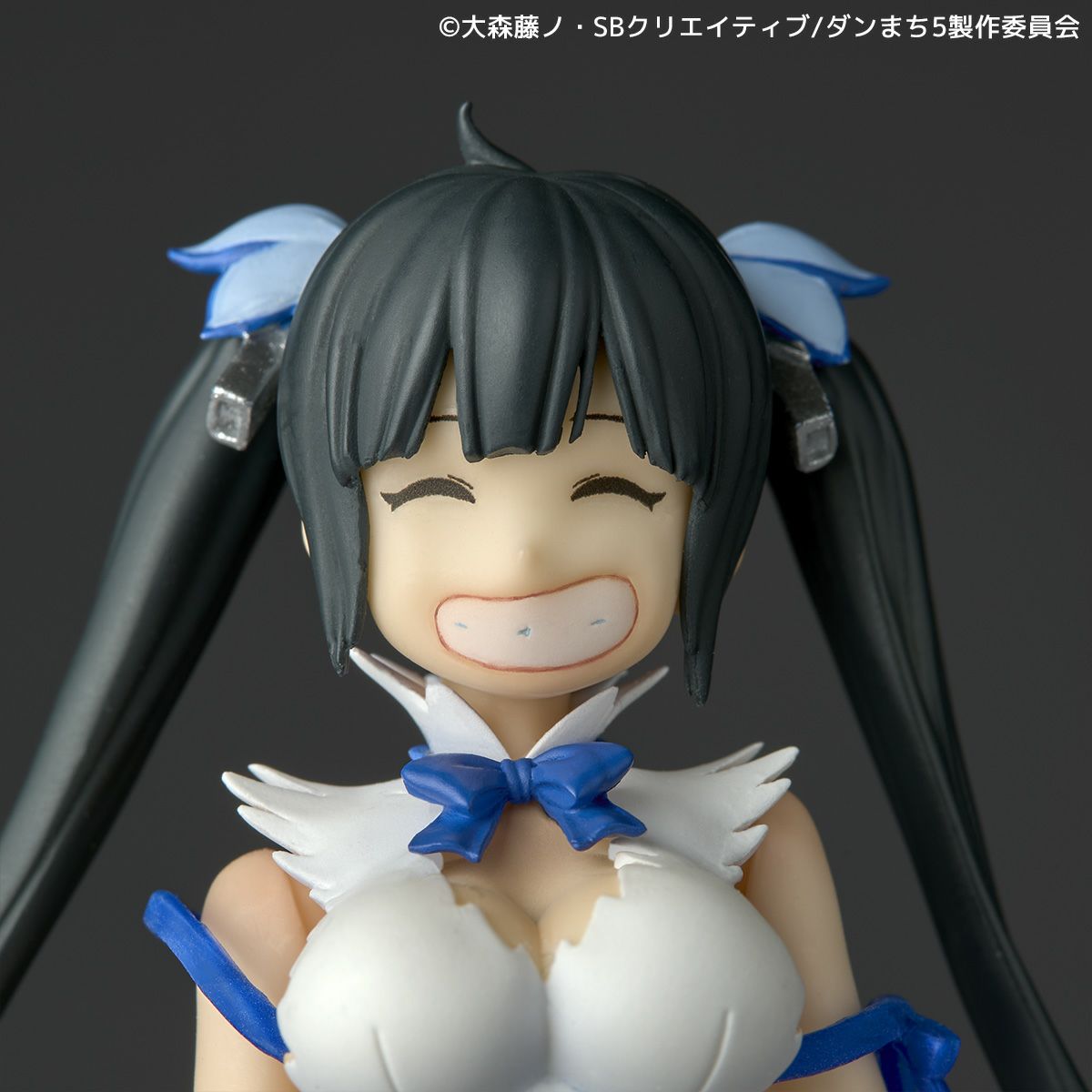 SPECIAL ORDER Kaiyodo - Revoltech - It Wrong to Try to Pick Up Girls in a Dungeon? - Hestia [EXCLUSIVE]