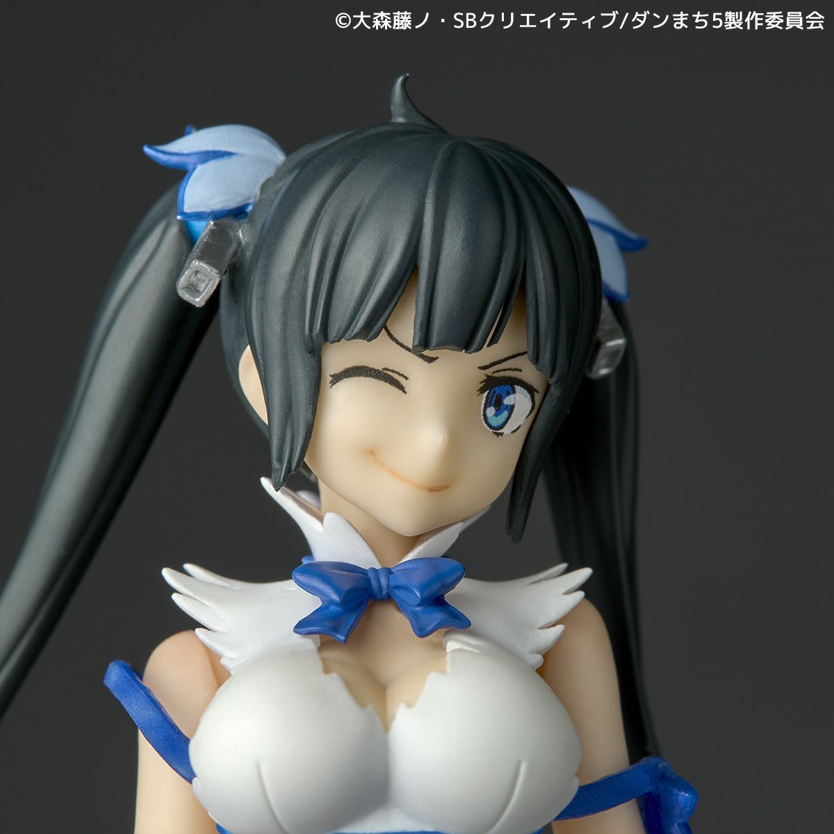 SPECIAL ORDER Kaiyodo - Revoltech - It Wrong to Try to Pick Up Girls in a Dungeon? - Hestia [EXCLUSIVE]