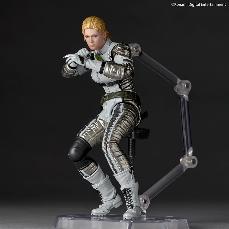 SPECIAL ORDER Kaiyodo - Revoltech Amazing Yamaguchi - Metal Gear Solid: Delta - The Boss [EXCLUSIVE]