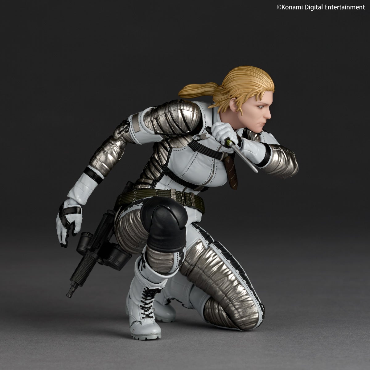 SPECIAL ORDER Kaiyodo - Revoltech Amazing Yamaguchi - Metal Gear Solid: Delta - The Boss [EXCLUSIVE]