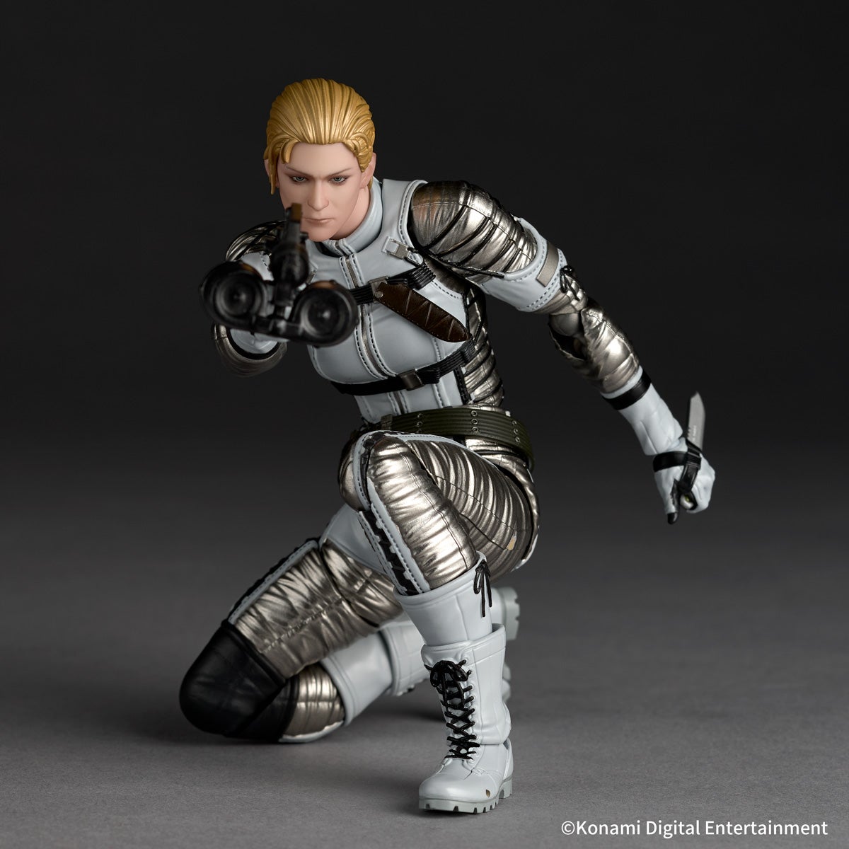 SPECIAL ORDER Kaiyodo - Revoltech Amazing Yamaguchi - Metal Gear Solid: Delta - The Boss [EXCLUSIVE]