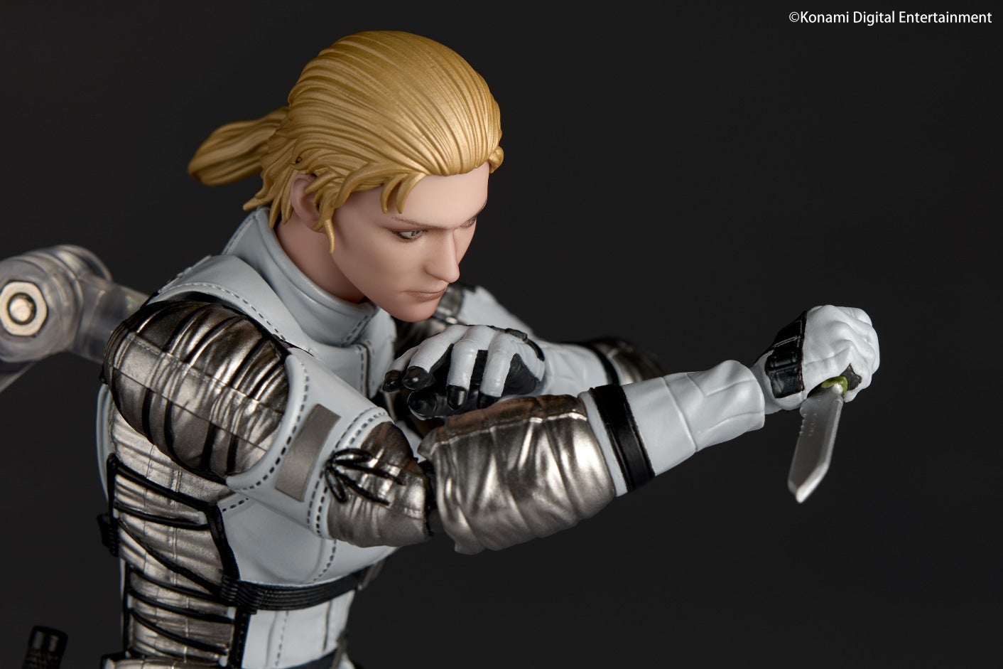 SPECIAL ORDER Kaiyodo - Revoltech Amazing Yamaguchi - Metal Gear Solid: Delta - The Boss [EXCLUSIVE]