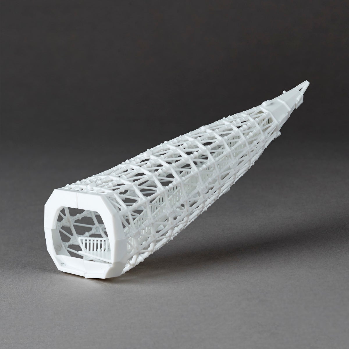 SPECIAL ORDER Kaiyodo - ARTPLA - Tower of the Sun 1/200 [JP]