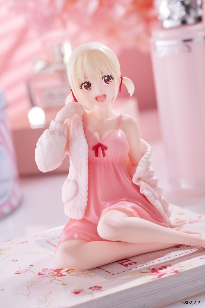 PRE-ORDER Taito - Lycoris Recoil Desktop Cute Figure - Chisato Nishikigi: Roomwear Ver. [September 2025 Release]