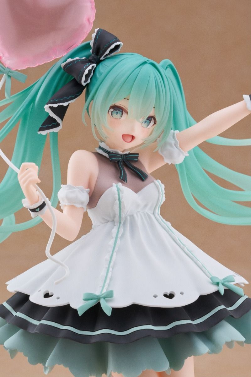 PRE-ORDER Taito - Hatsune Miku AMP+ Figure - HATSUNE MIKU Birthday 2025: Party Ver.