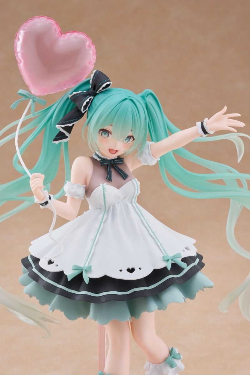 PRE-ORDER Taito - Hatsune Miku AMP+ Figure - HATSUNE MIKU Birthday 2025: Party Ver.