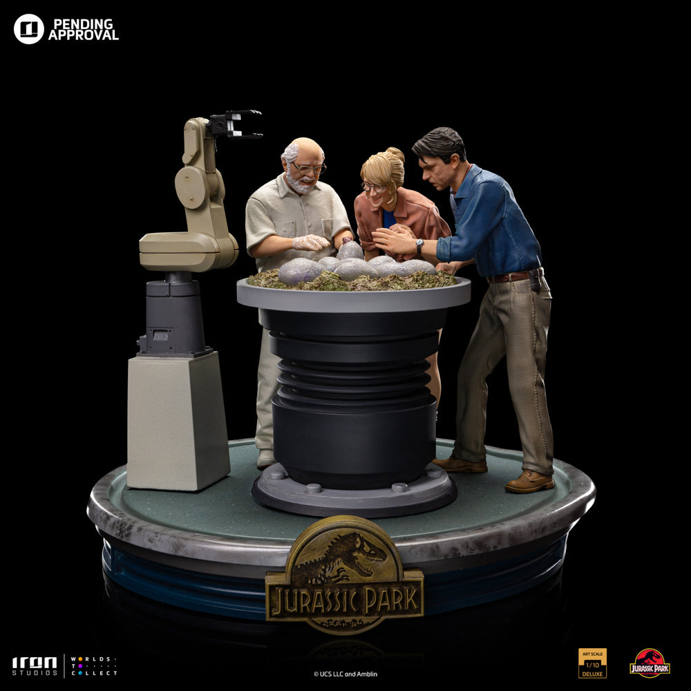 PRE-ORDER Iron Studios - Art Scale - Jurassic Park - Deluxe Dino Hatching 1/10