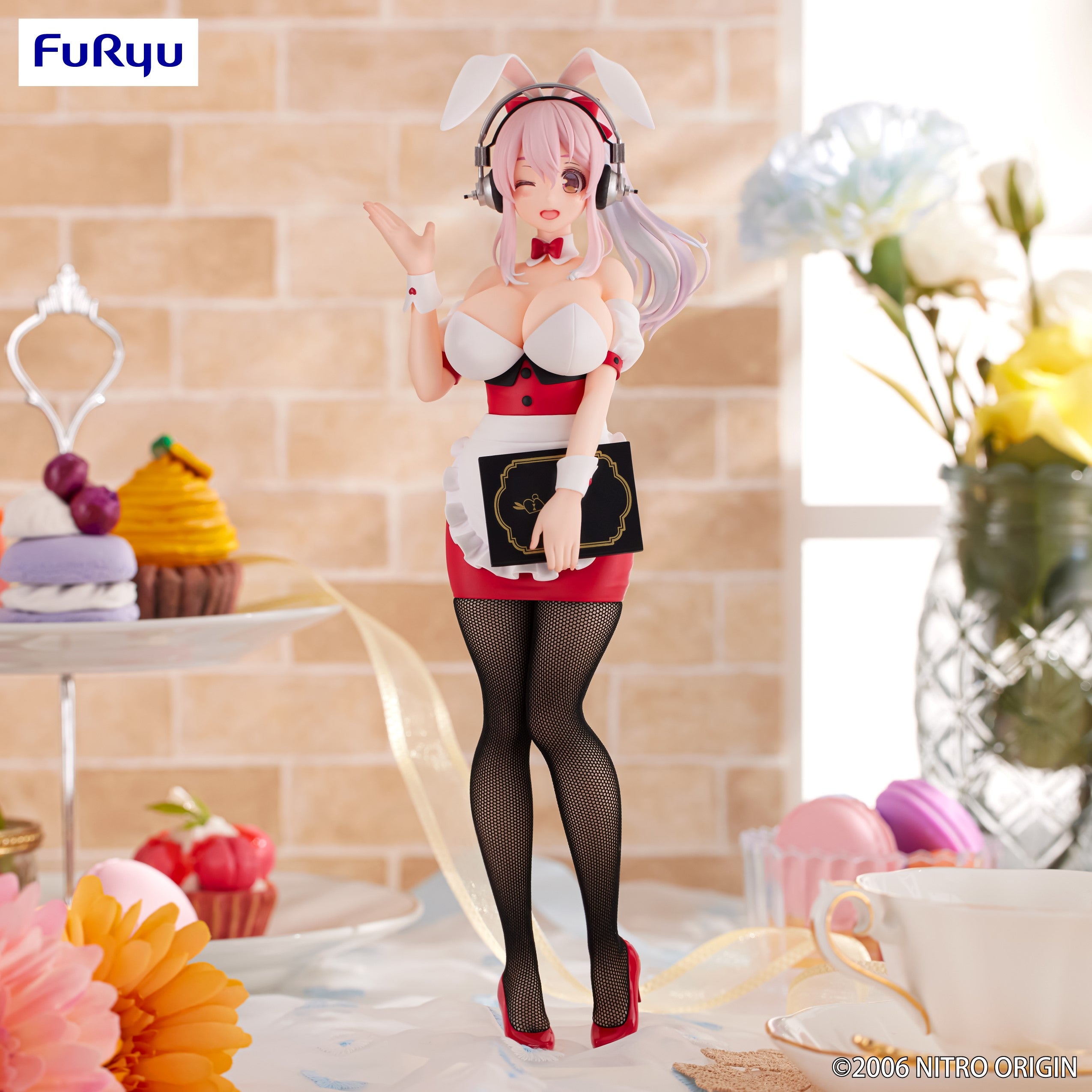 IN-STOCK FuRyu - Super Sonico BiCute Bunnies Figure - Super Sonico: Waitress Ver.