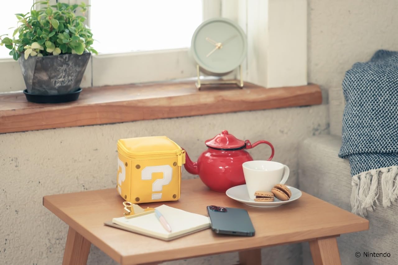 BACK-ORDER Takarajimasha - Super Mario Question Mark Block Pouch SPECIAL BOOK [JP]