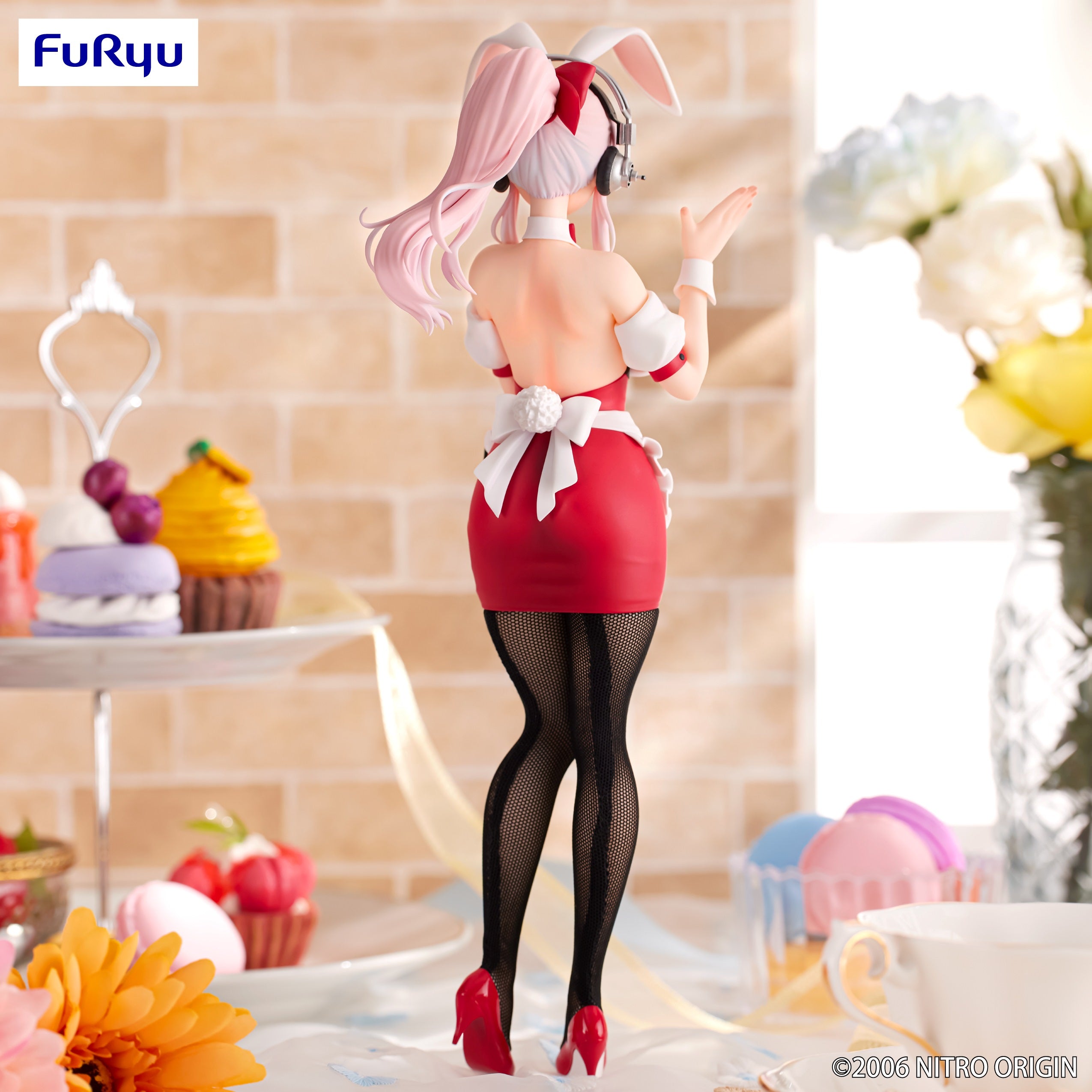 IN-STOCK FuRyu - Super Sonico BiCute Bunnies Figure - Super Sonico: Waitress Ver.