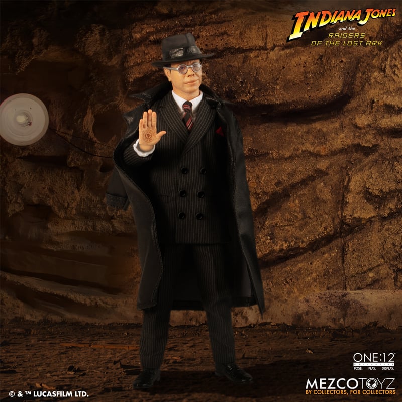 PRE-ORDER Mezco - One:12 Collective - Indiana Jones: Raiders of the Lost Ark - Major Toht and Ark of the Covenant Deluxe Boxed Set