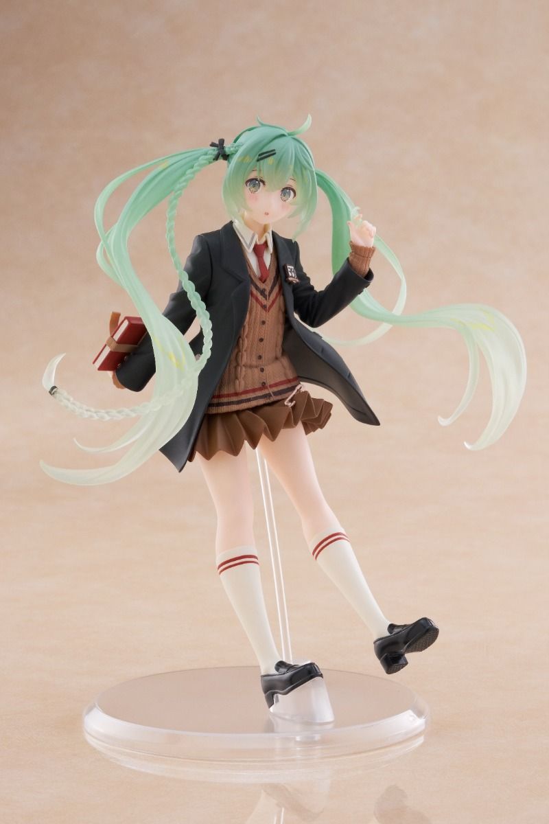 IN-STOCK Taito - Character Vocal Series 01: Hatsune Miku - Hatsune Miku Fashion: Preppy Ver.