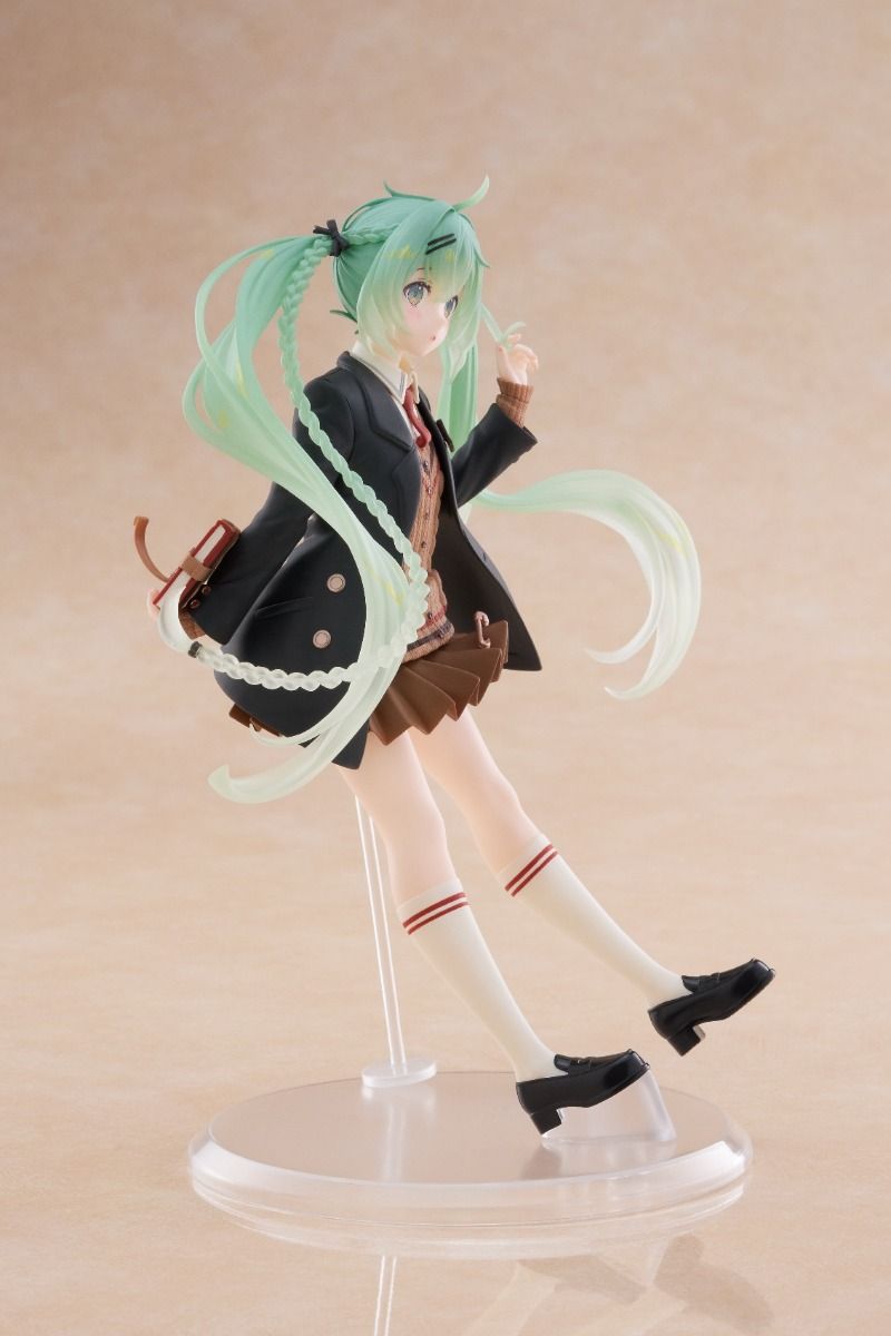 IN-STOCK Taito - Character Vocal Series 01: Hatsune Miku - Hatsune Miku Fashion: Preppy Ver.