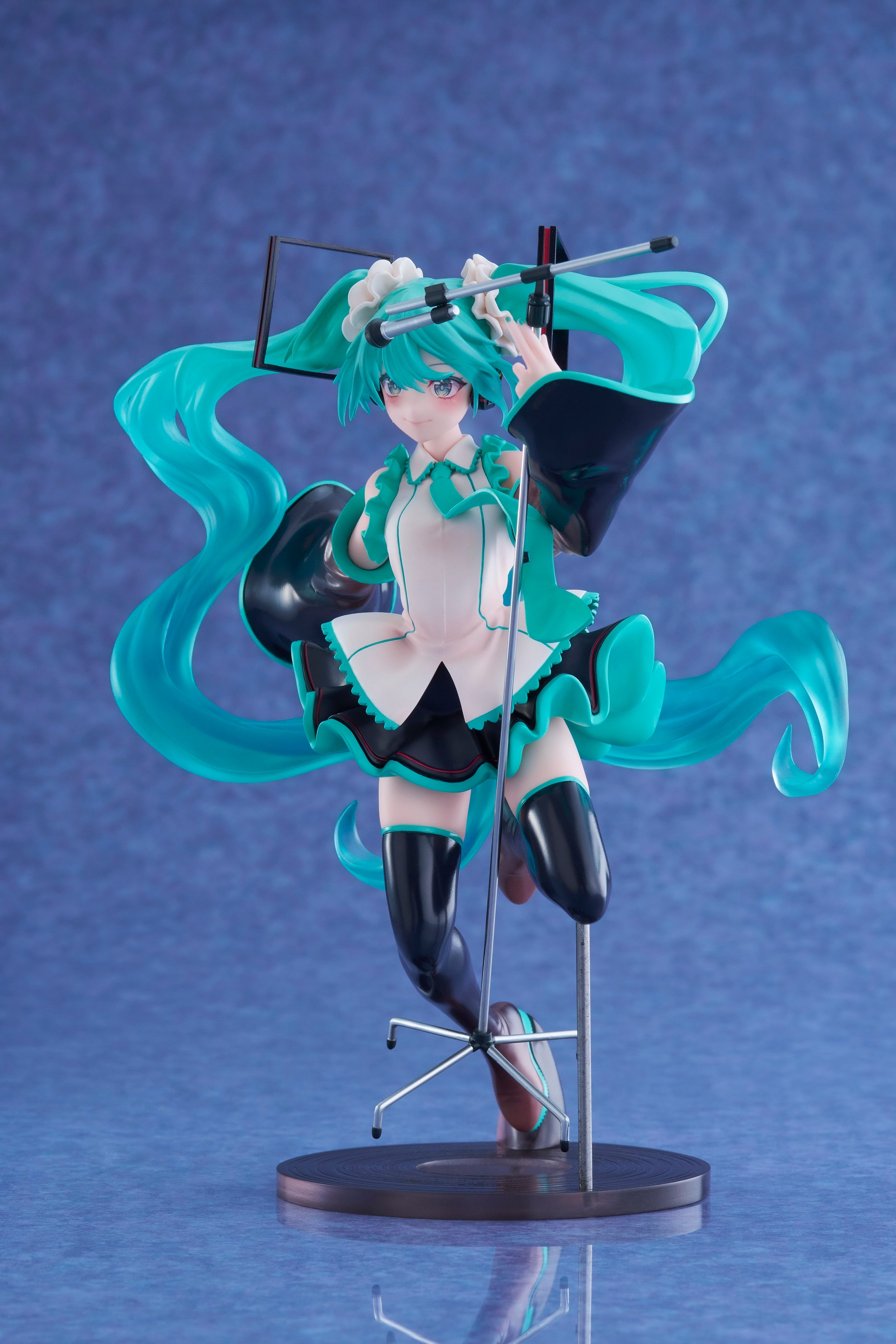IN-STOCK Taito - Vocaloid AMP+ Figure - Hatsune Miku: Birthday 2023 Ver.