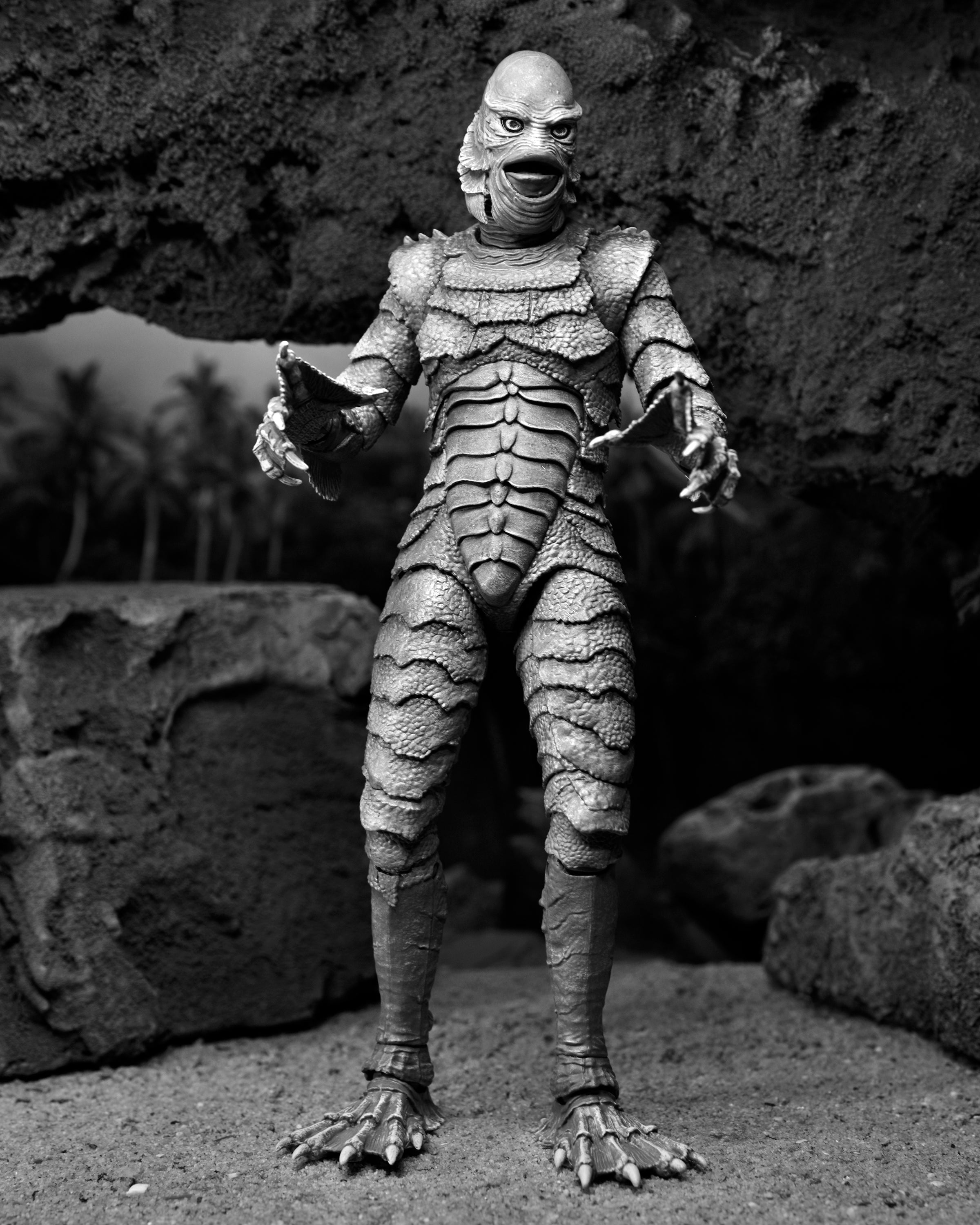 PRE-ORDER NECA - 7-inch Action Figure - Creature from the Black Lagoon - Ultimate Creature from the Black Lagoon: Black and White