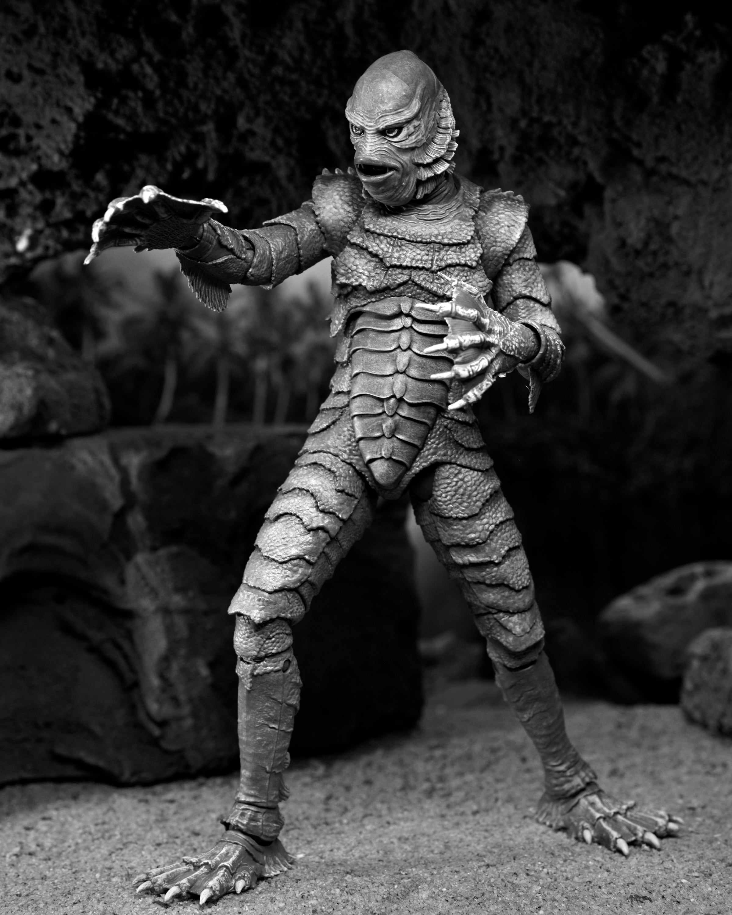 PRE-ORDER NECA - 7-inch Action Figure - Creature from the Black Lagoon - Ultimate Creature from the Black Lagoon: Black and White