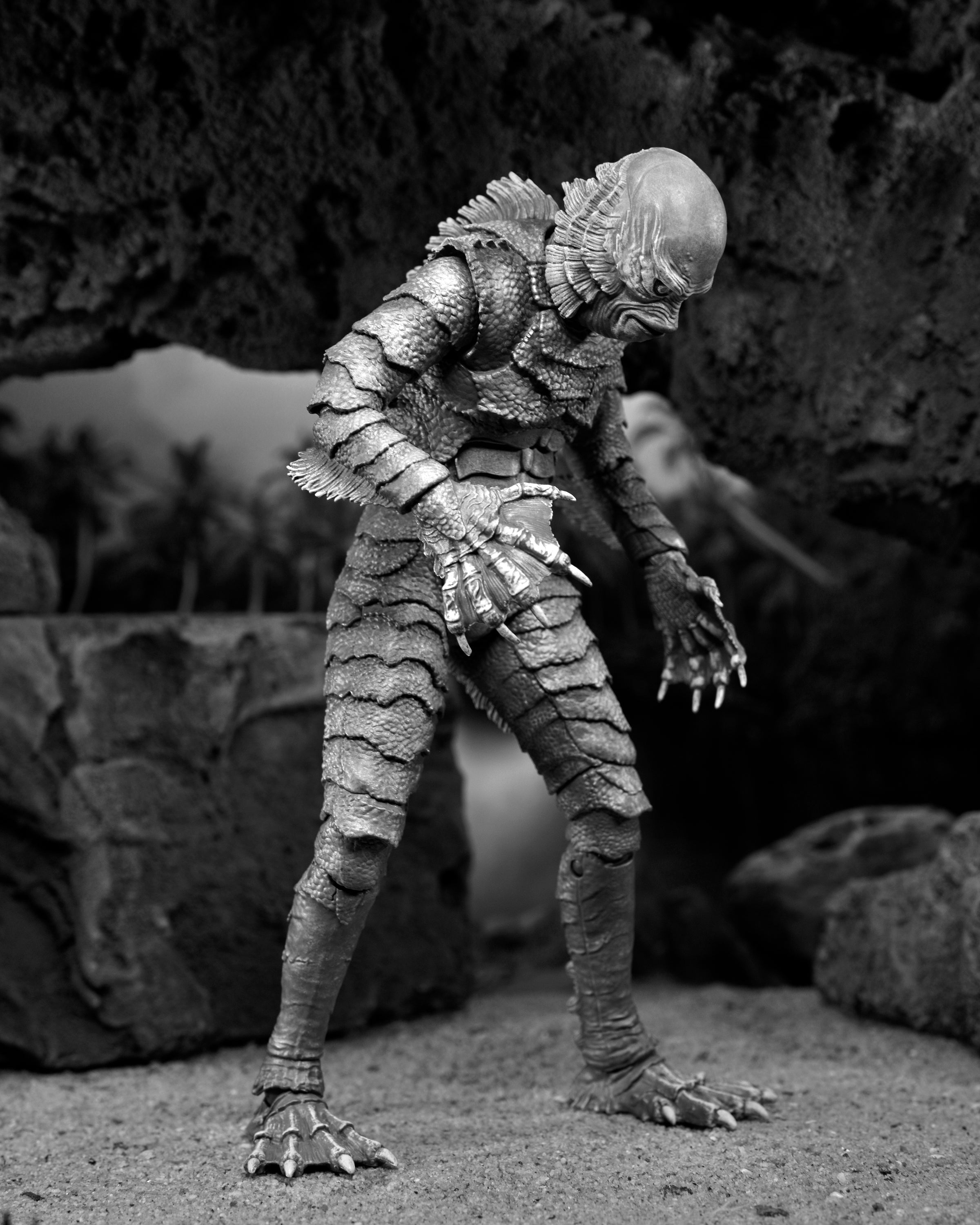 PRE-ORDER NECA - 7-inch Action Figure - Creature from the Black Lagoon - Ultimate Creature from the Black Lagoon: Black and White