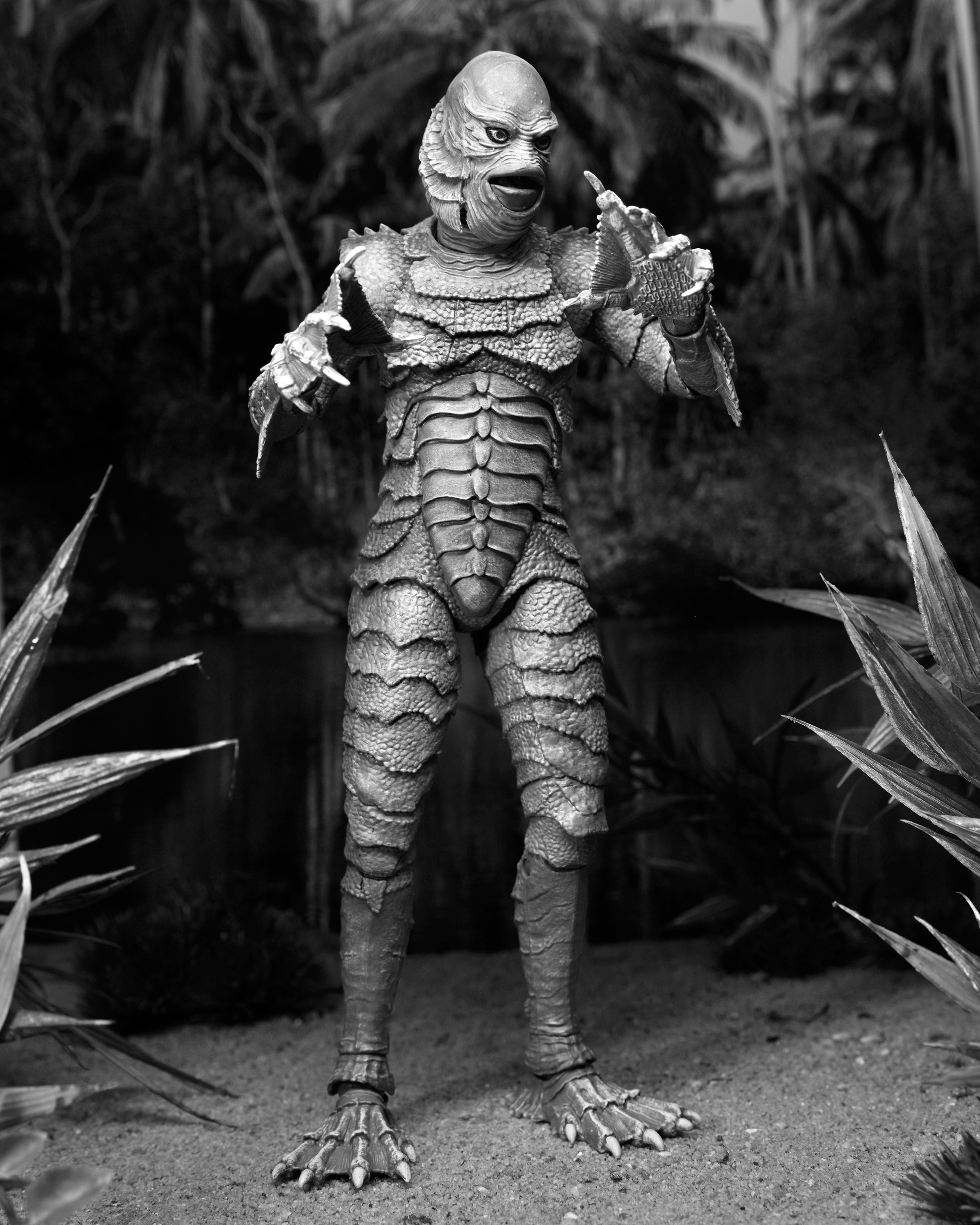 PRE-ORDER NECA - 7-inch Action Figure - Creature from the Black Lagoon - Ultimate Creature from the Black Lagoon: Black and White
