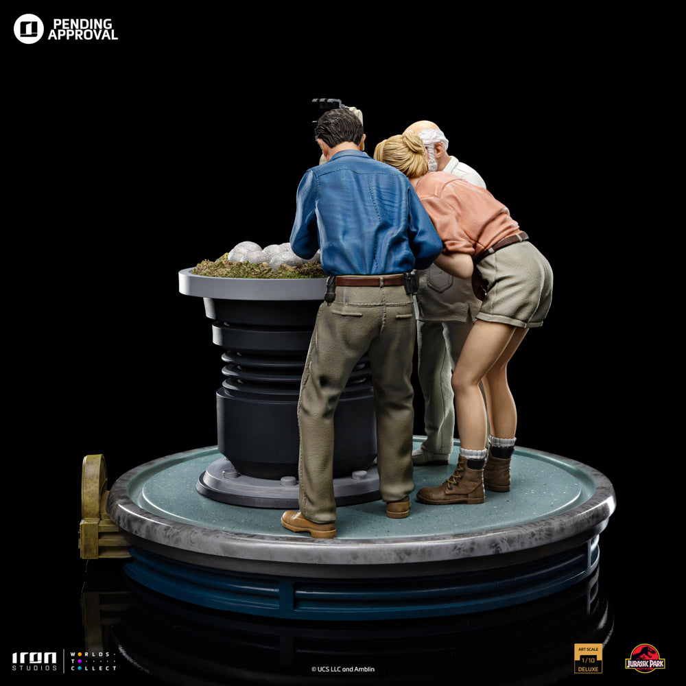 PRE-ORDER Iron Studios - Art Scale - Jurassic Park - Deluxe Dino Hatching 1/10