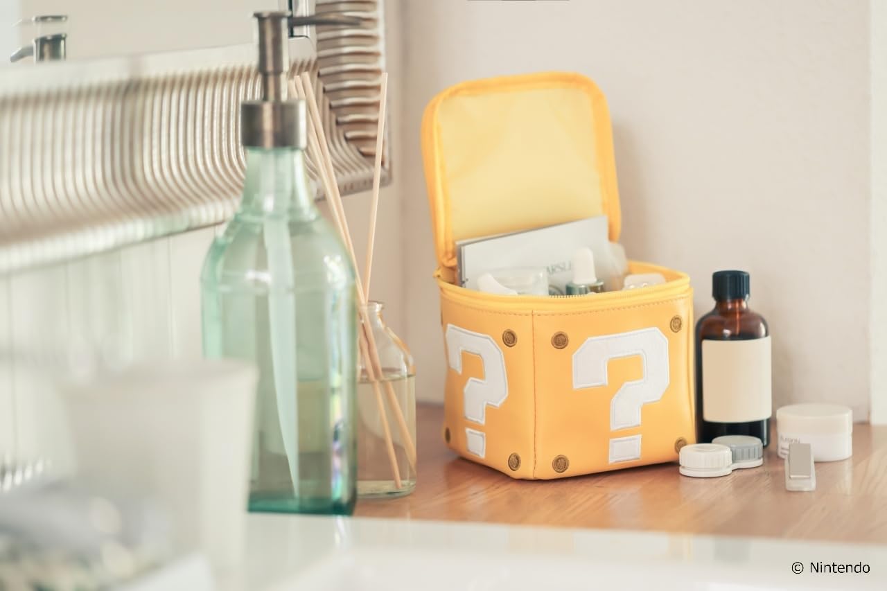 BACK-ORDER Takarajimasha - Super Mario Question Mark Block Pouch SPECIAL BOOK [JP]