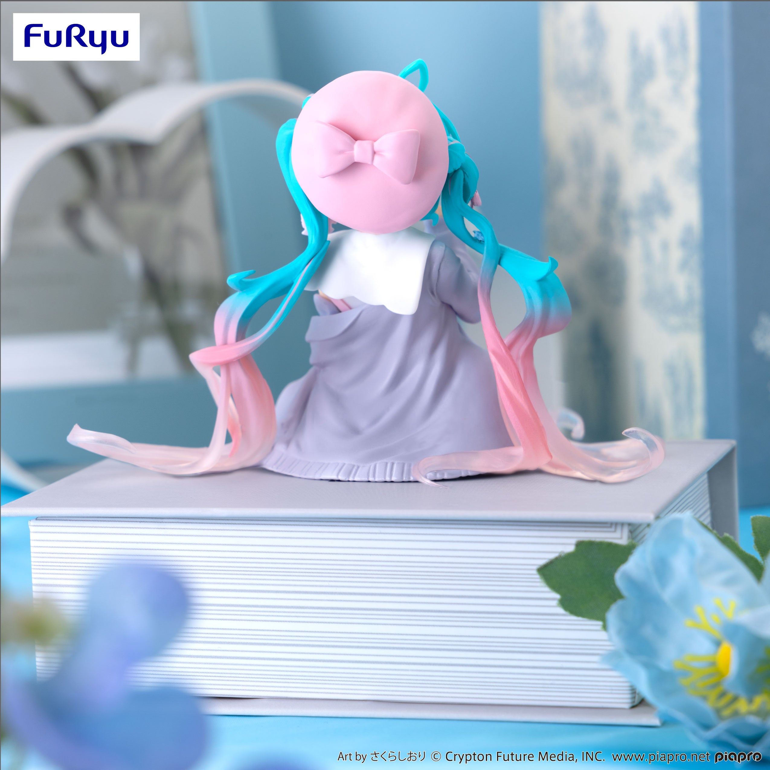 IN-STOCK FuRyu - Vocaloid Noodle Stopper Figure - Hatsune Miku: Koisuru Sailor Fuku Gray Ver.