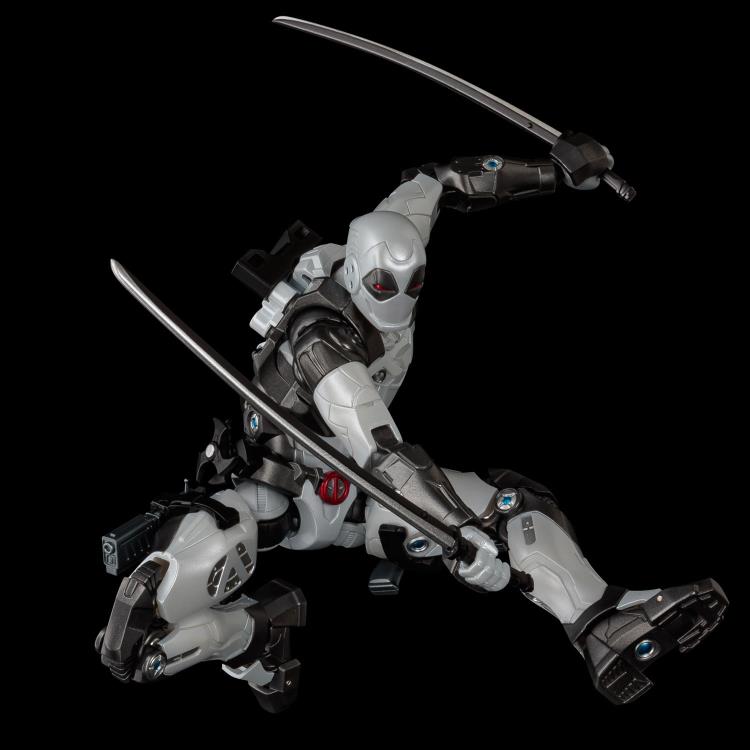 PRE-ORDER Sentinel - Fighting Armor - Deadpool: X-Force Ver.