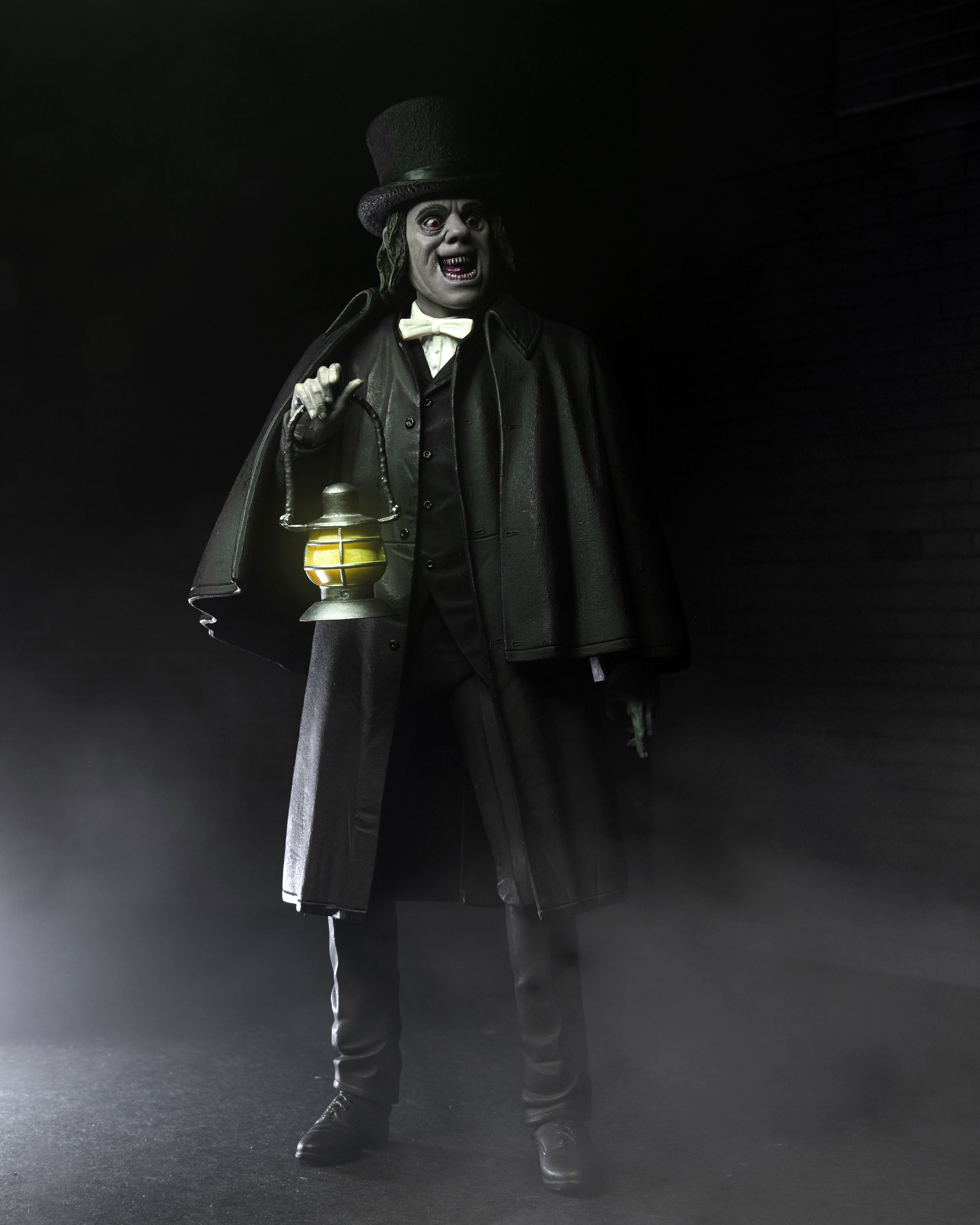 PRE-ORDER NECA - 7-inch Action Figure - London After Midnight (1927) - Ultimate Professor Edward C. Burk