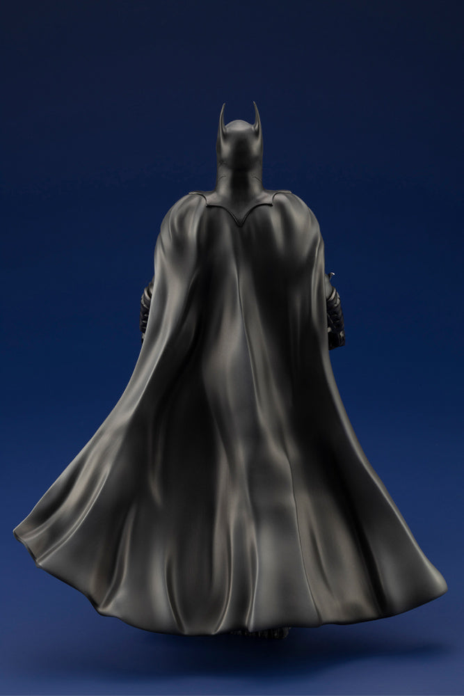 PRE-ORDER ARTFX Statue - The Flash Movie - Batman 1/6