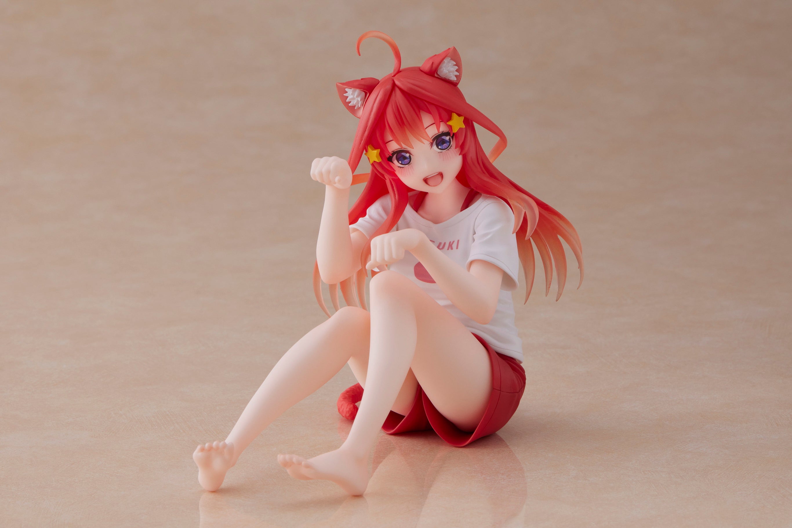 PRE-ORDER Taito - The Quintessential Quintuplets 2 Desktop Cute Figure - Itsuki Nakano: Newly Written Cat Roomwear Ver.