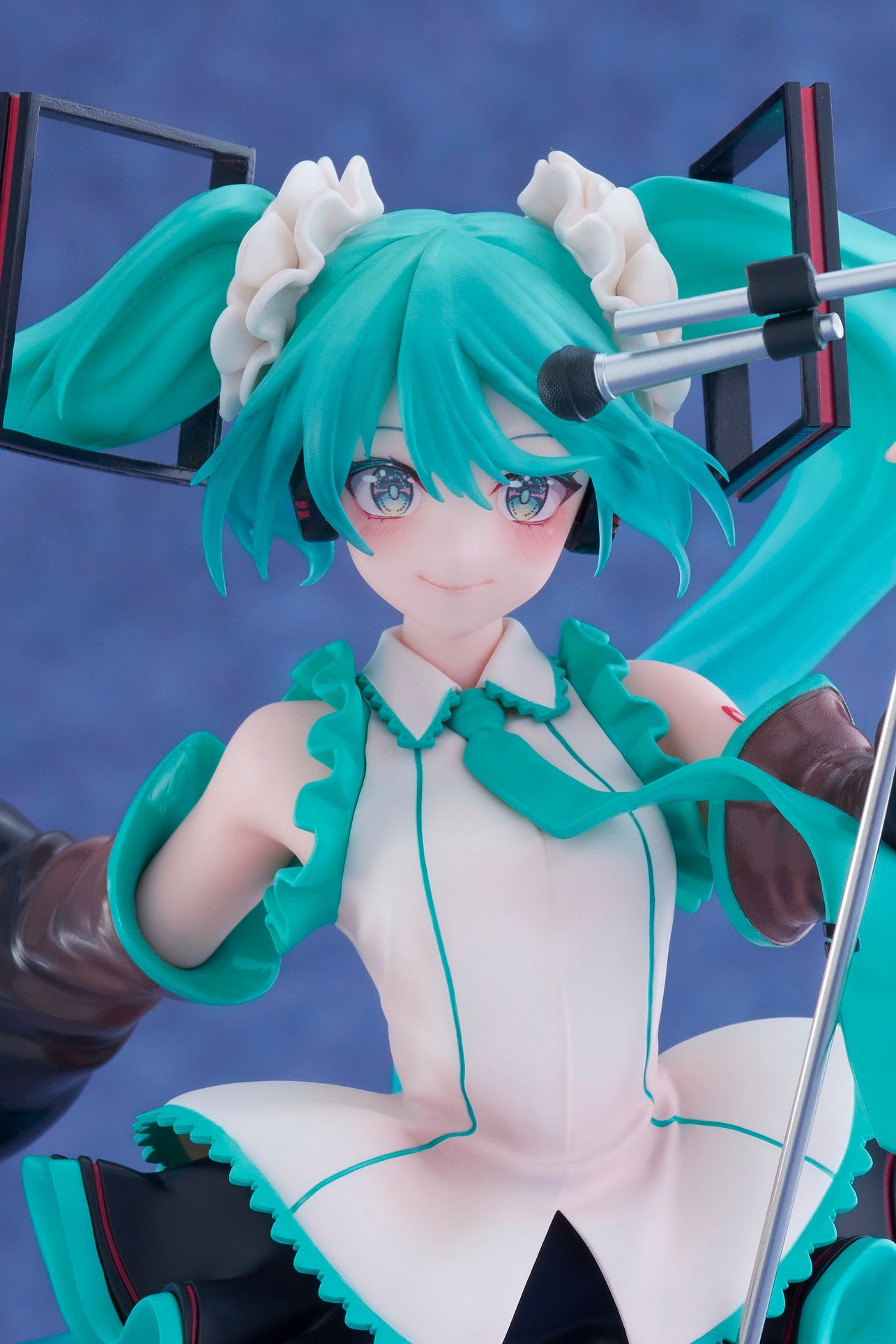 IN-STOCK Taito - Vocaloid AMP+ Figure - Hatsune Miku: Birthday 2023 Ver.