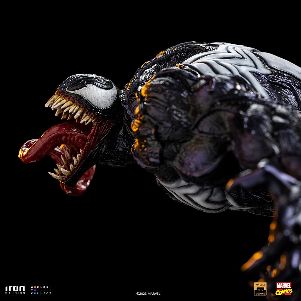 PRE-ORDER Marvel Comics - Venom Deluxe Art Scale 1/10