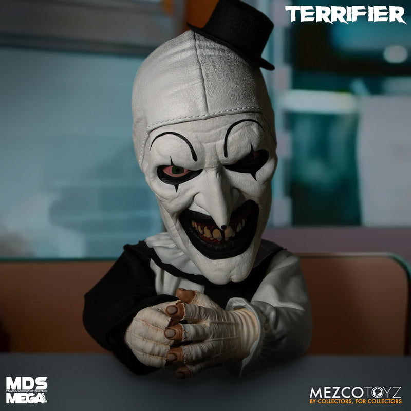 PRE-ORDER Mezco - MDS Mega Scale - Terrifier: Art the Clown with Sound