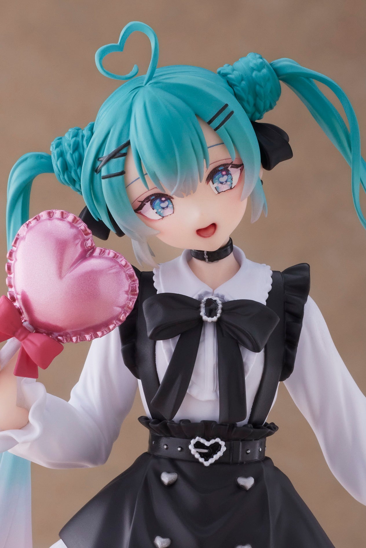 PRE-ORDER Vocaloid - Hatsune Miku: Fashion: Subculture Ver.