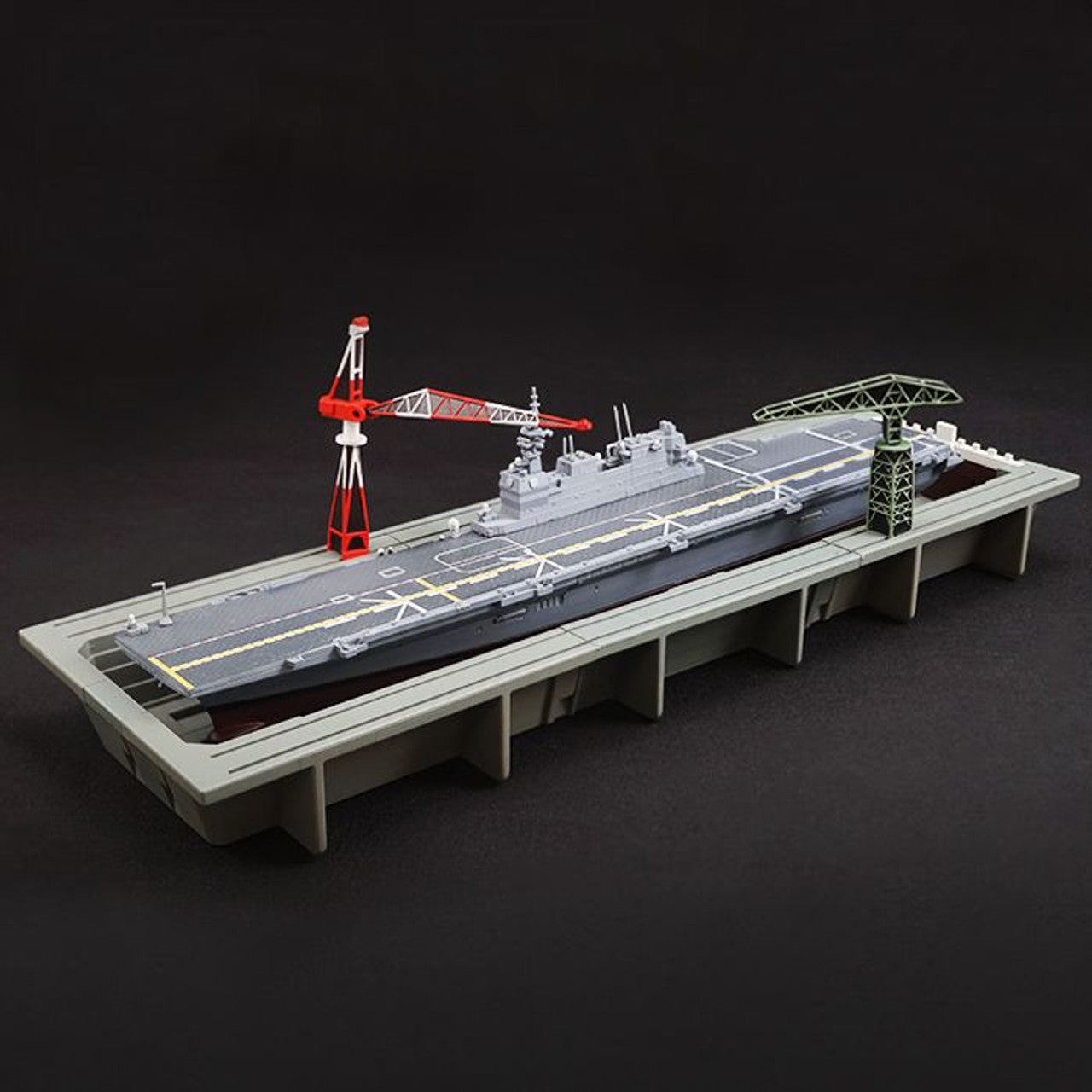 PRE-ORDER F-Toys - JMSDF DDH Kaga Plastic Kit Collection 1/1250 [Box of 4]