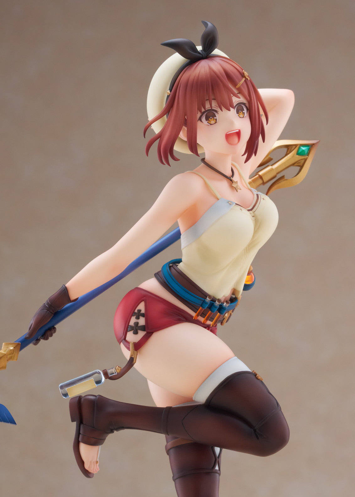 PRE-ORDER Claynel - Atelier Ryza: Ever Darkness & the Secret Hideout - Reisalin "Ryza" Stout: Summer Adventure! Ver. 1/7