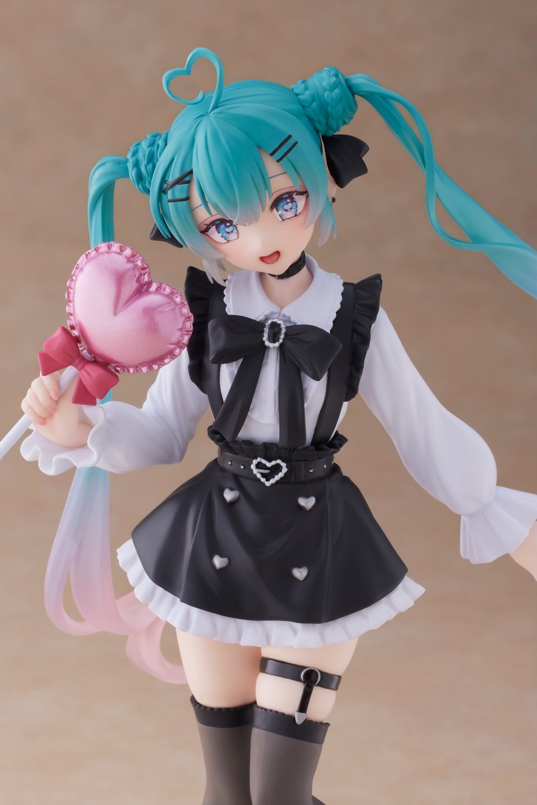 PRE-ORDER Vocaloid - Hatsune Miku: Fashion: Subculture Ver.