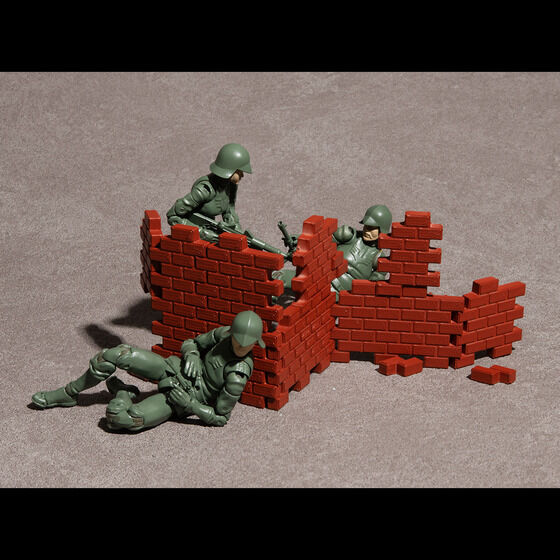 PRE-ORDER MegaHouse - G.M.G Professional - Mobile Suit Gundam - Zeon Army Normal Soldier 01-03 Set 1/18 [EXCLUSIVE]