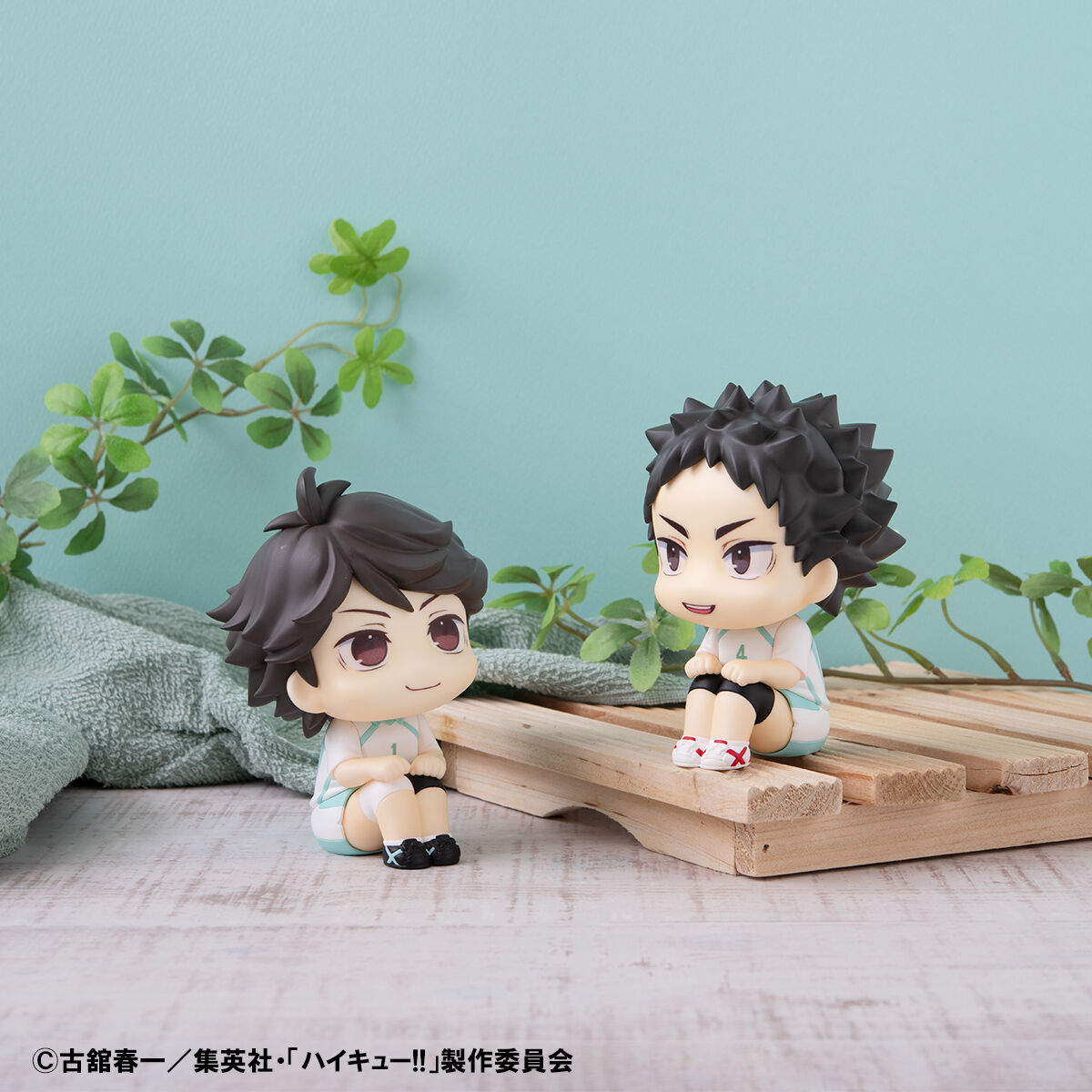 IN-STOCK MegaHouse - Look Up - Haikyuu!! - Toru Oikawa & Hajime Iwaizumi: Uniform Ver. Set [EXCLUSIVE]