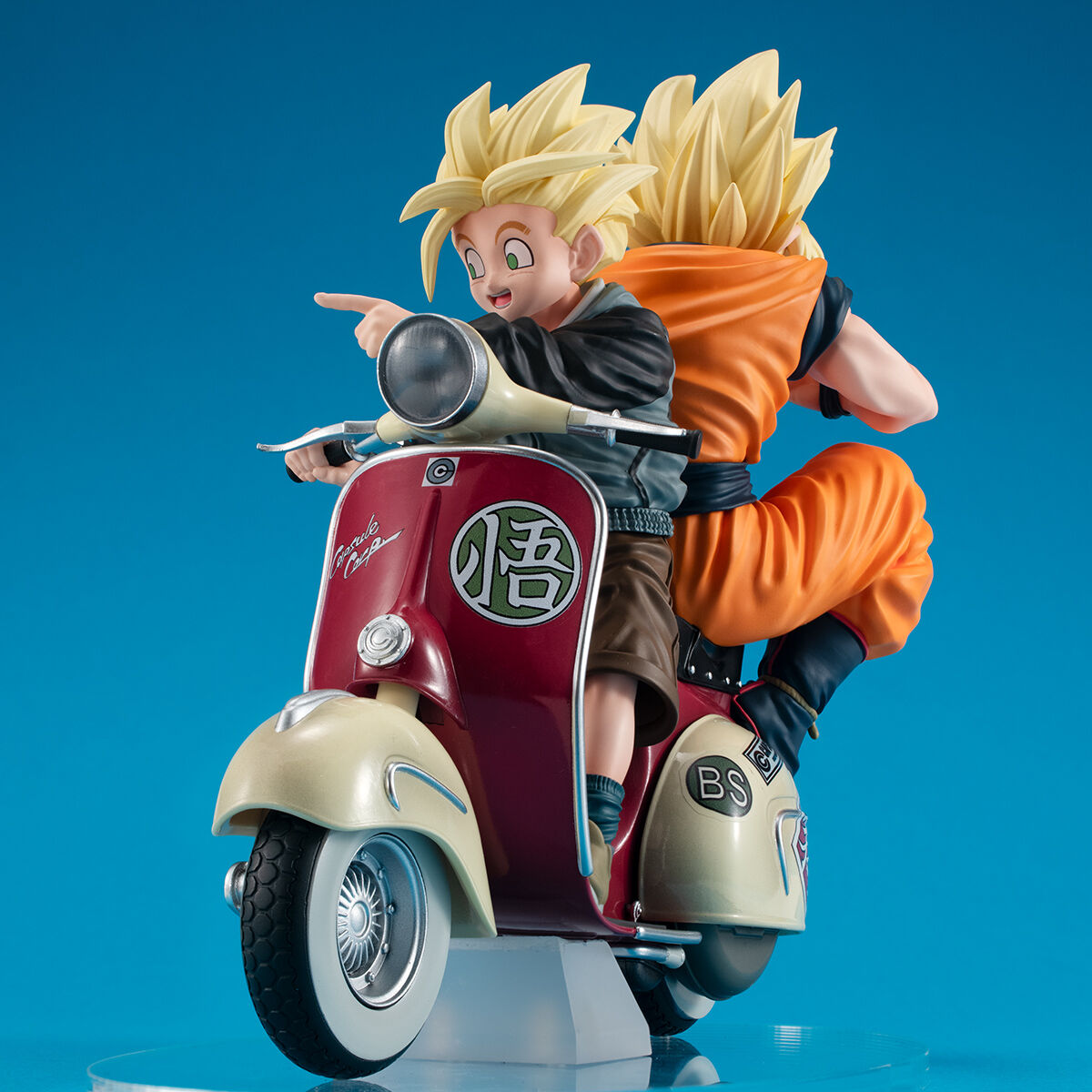 PRE-ORDER MegaHouse - Desktop Real McCoy EX - Dragon Ball Z - Super Saiyan Goku & Super Saiyan Gohan [EXCLUSIVE]