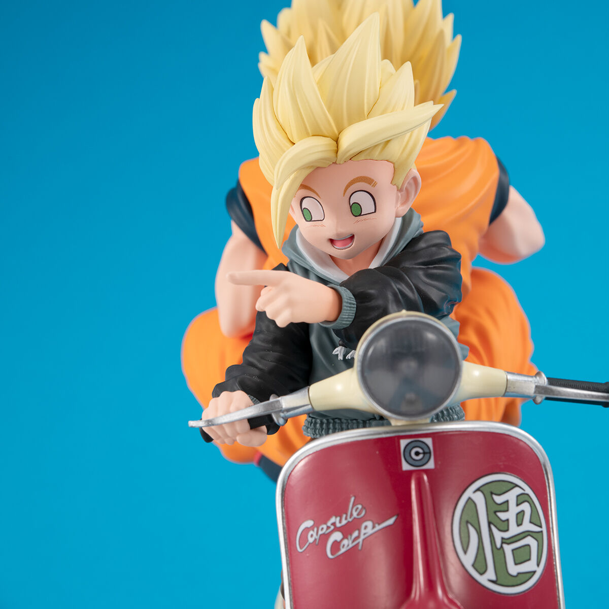 PRE-ORDER MegaHouse - Desktop Real McCoy EX - Dragon Ball Z - Super Saiyan Goku & Super Saiyan Gohan [EXCLUSIVE]