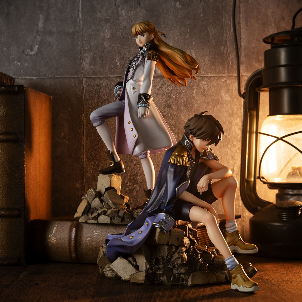 PRE-ORDER MegaHouse - Alpha Omega Series - Mobile Suit Gundam Wing - Heero Yuy & Relena Peacecraft Set: 30th Anniversary Repaint Ver. 1/8 [EXCLUSIVE]