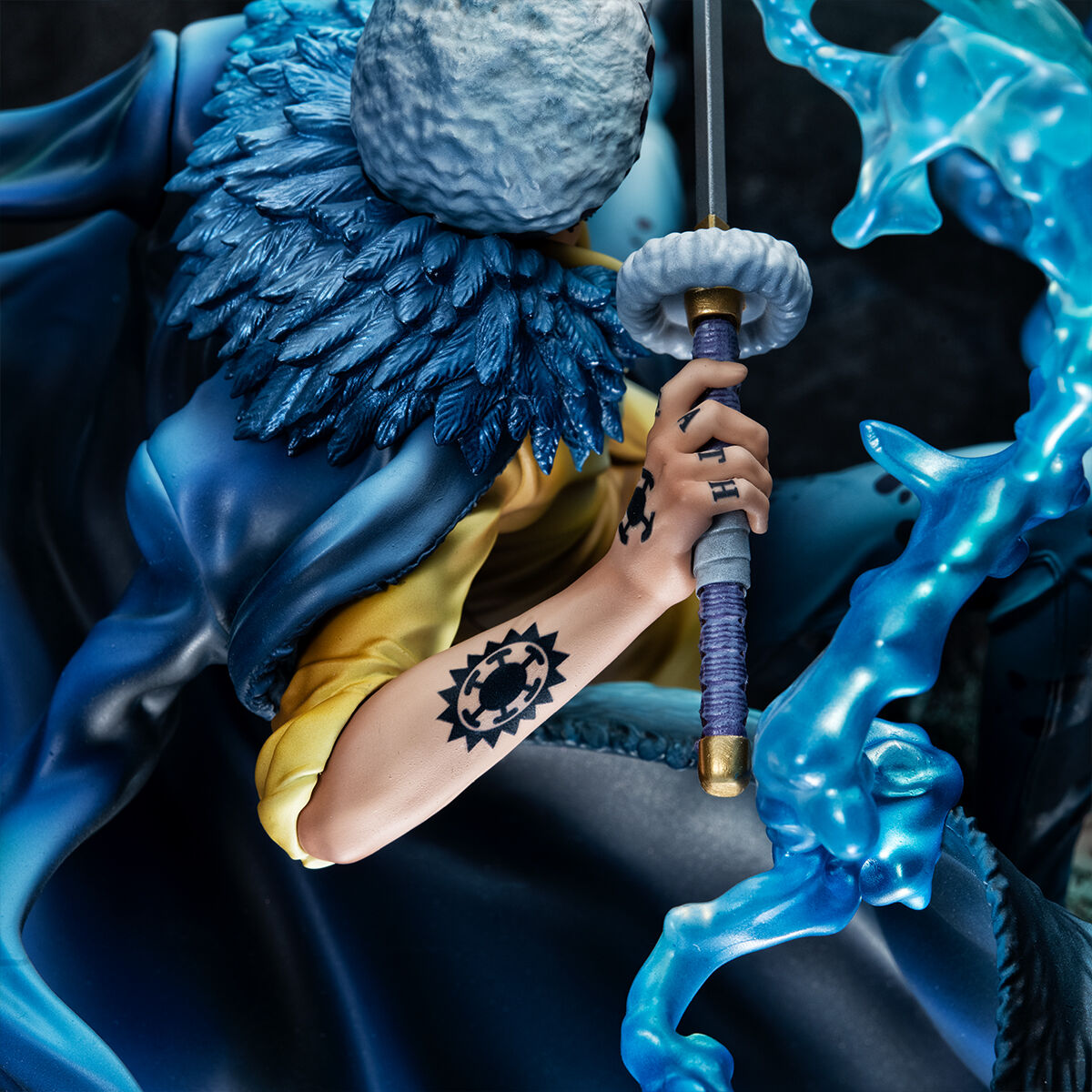 PRE-ORDER MegaHouse - Portrait.Of.Pirates ONE PIECE WA-MAXIMUM - The Surgeon of Death: Trafalgar Law [Awaken]