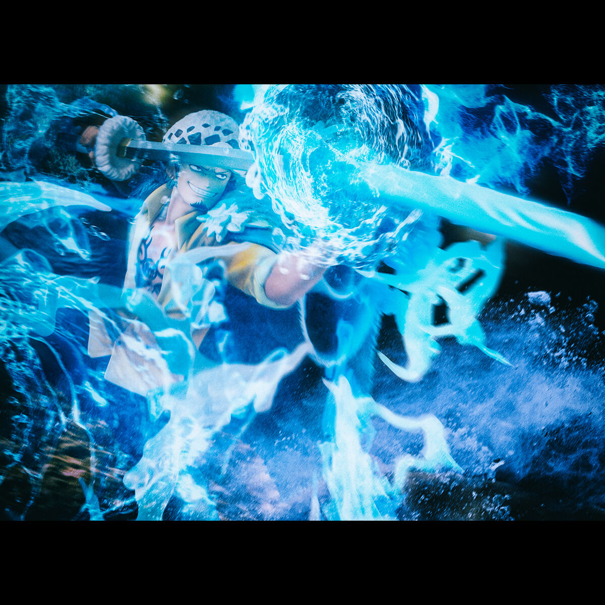 PRE-ORDER MegaHouse - Portrait.Of.Pirates ONE PIECE WA-MAXIMUM - The Surgeon of Death: Trafalgar Law [Awaken]