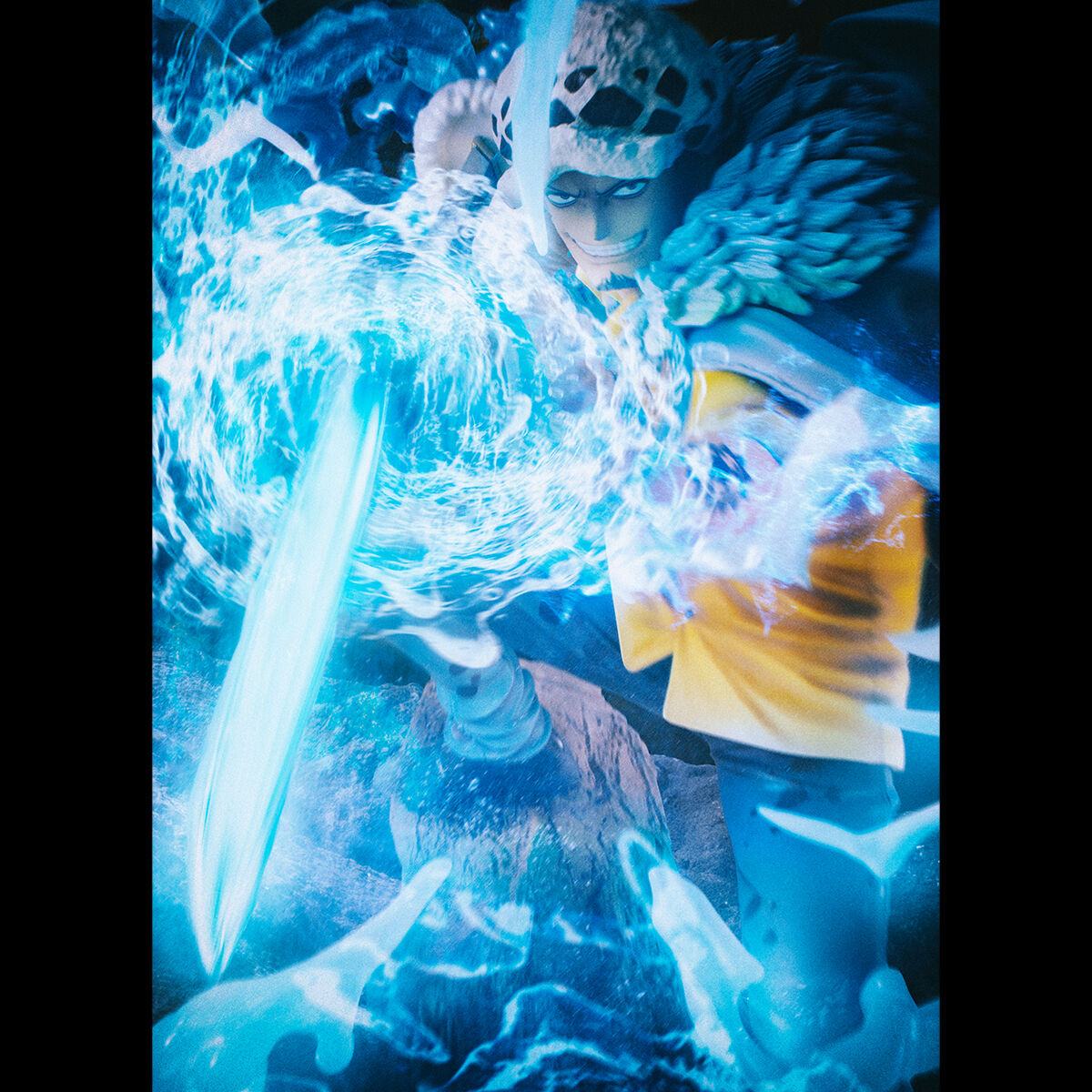 PRE-ORDER MegaHouse - Portrait.Of.Pirates ONE PIECE WA-MAXIMUM - The Surgeon of Death: Trafalgar Law [Awaken]