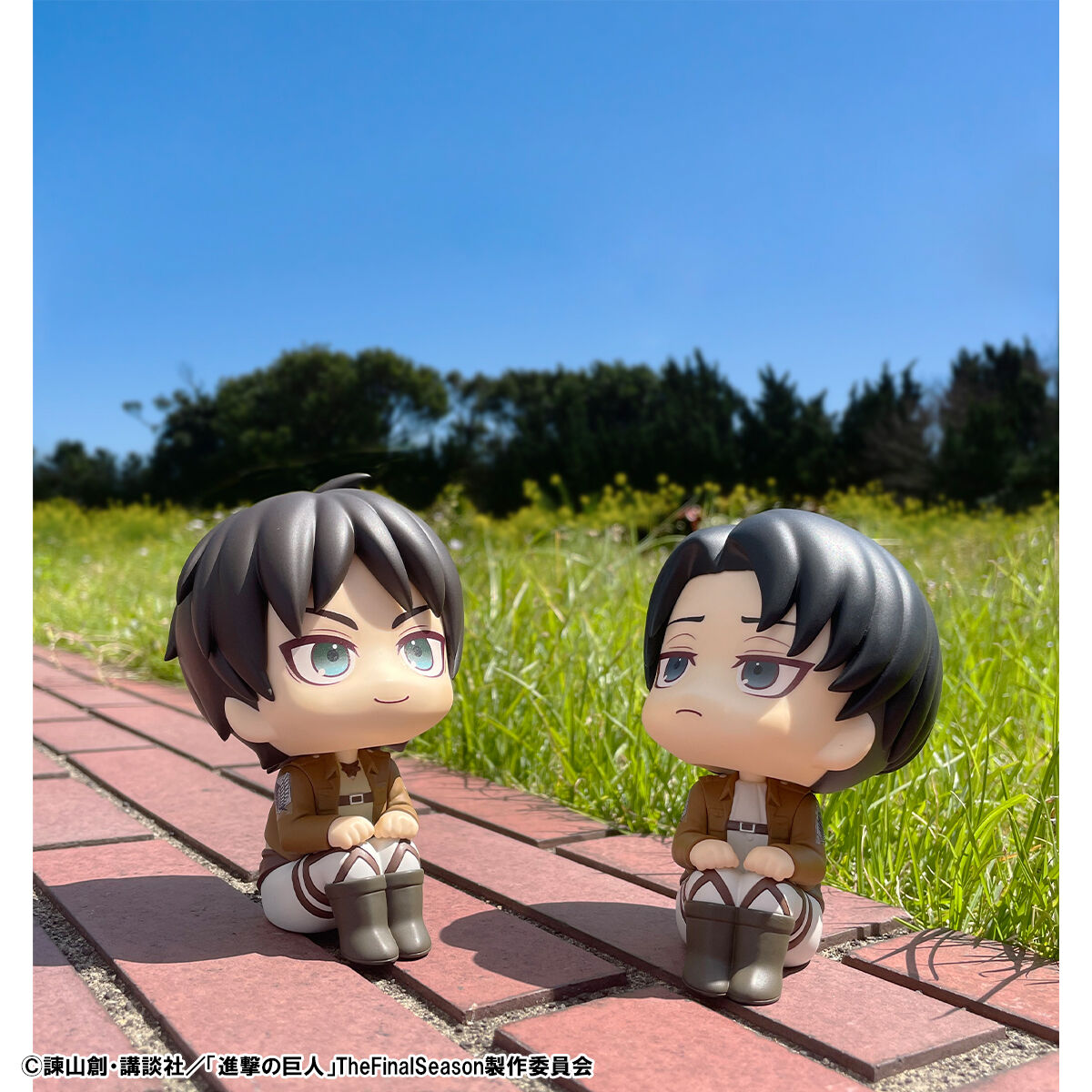 PRE-ORDER  MegaHouse - Look Up - Attack on Titan - Eren Yeager & Levi Set [EXCLUSIVE]