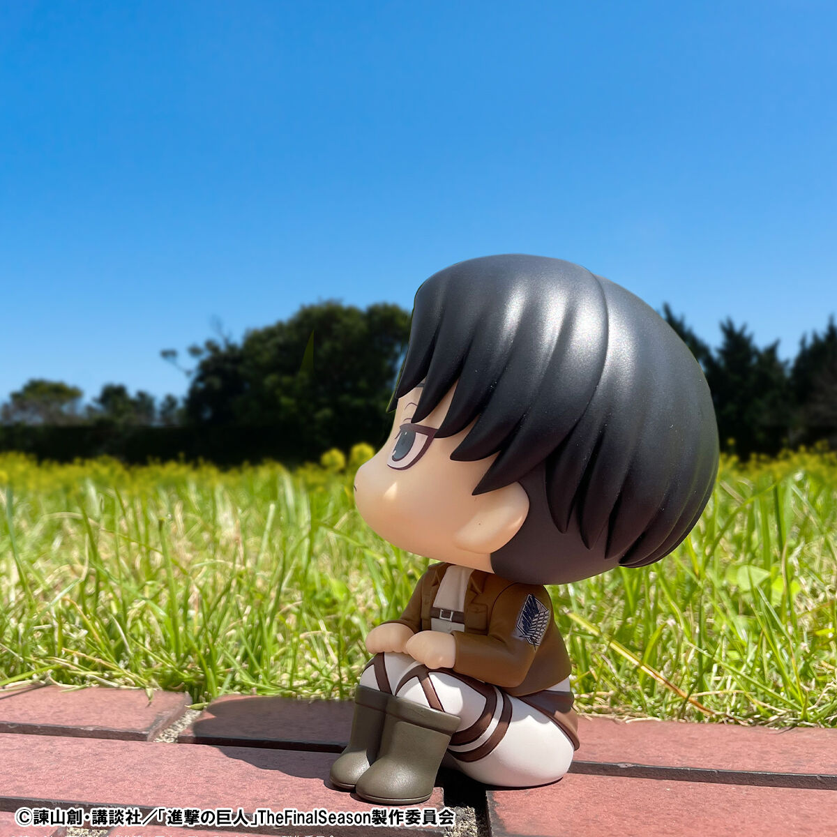 PRE-ORDER  MegaHouse - Look Up - Attack on Titan - Eren Yeager & Levi Set [EXCLUSIVE]