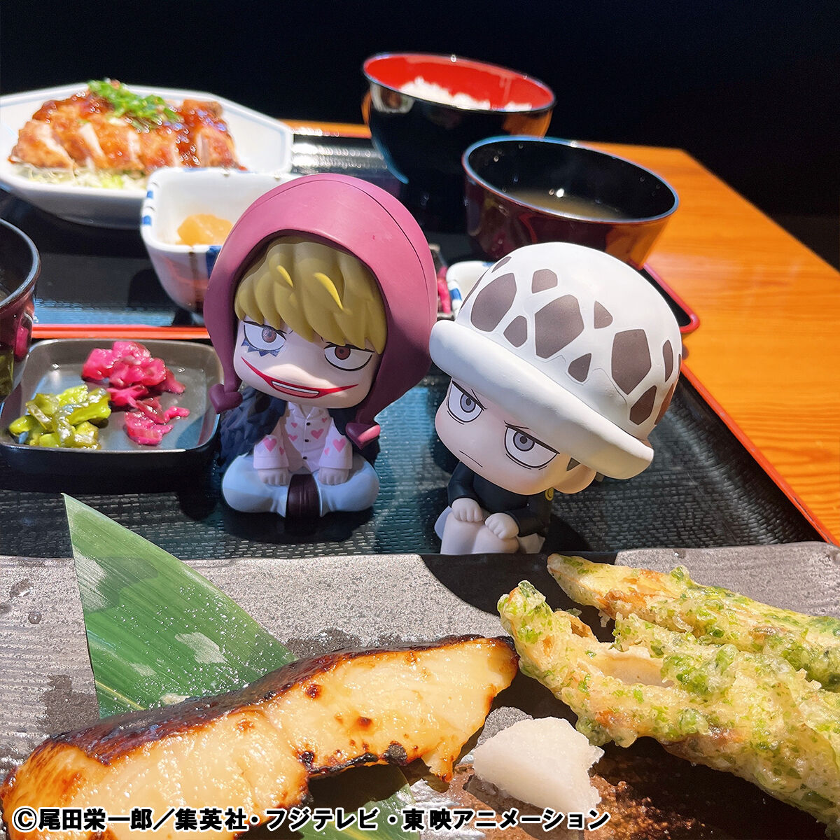 PRE-ORDER MegaHouse - Look Up - ONE PIECE - Trafalgar Law: Childhood Ver. & Corazon Set [EXCLUSIVE]