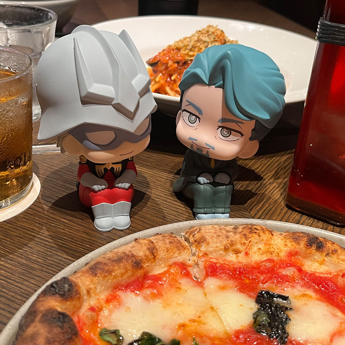 PRE-ORDER MegaHouse - Look Up - Mobile Suit Gundam GQuuuuuuX - Challia Bull & Char Aznable Set [EXCLUSIVE]